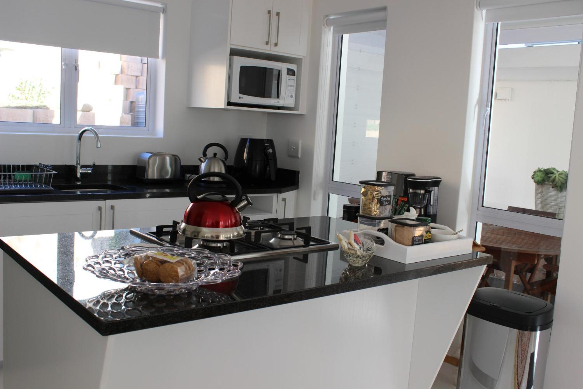 Nivenia Beach House Bettyʼs Bay Εξωτερικό φωτογραφία